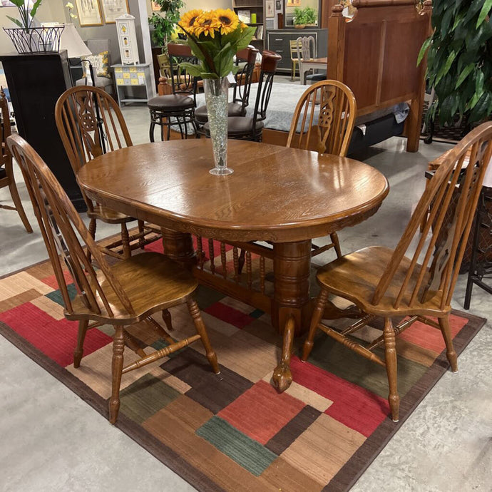 Oak Trestle Dining Table w/4 Solid Wood Chairs