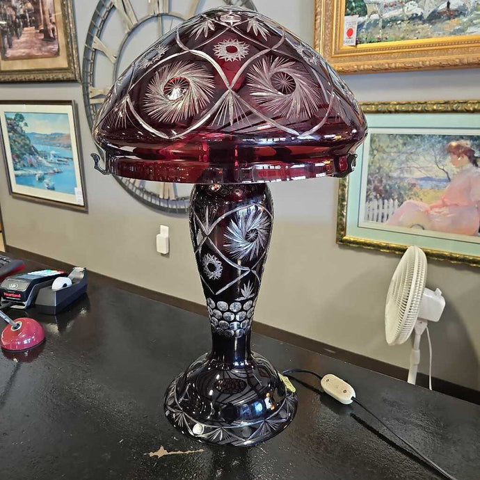 Cut to Clear Ruby Flashed Mushroom Lamp