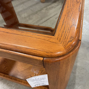 Oak End Table w/Glass Insert