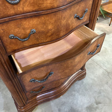 Load image into Gallery viewer, Mathis Bros 6 Drawer Chest