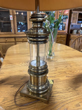 Load image into Gallery viewer, Vintage Stiffel Brass &amp; Glass Hollywood Regency Table Lamp