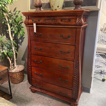 Load image into Gallery viewer, Chest Cherry 6 Felt Lined Drawers