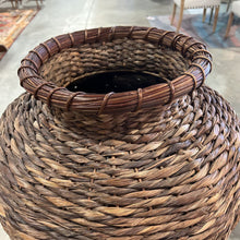 Load image into Gallery viewer, Large Wicker Basket