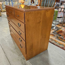 Load image into Gallery viewer, Ethan Allen 3 Drawer Nutmeg Maple Dresser