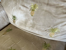 Load image into Gallery viewer, Pineapple Sofa w/ Matching Ottoman