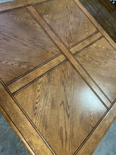 Load image into Gallery viewer, Oak Coffee Table w/Inlay