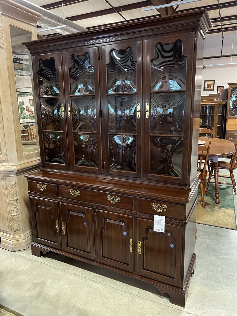 Ethan Allen 2 Piece Hutch 8 Door/3 Drawer