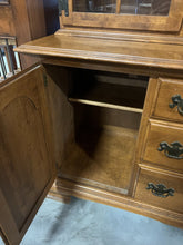 Load image into Gallery viewer, Ethan Allen Maple Hutch 5 Door/3 Drawer