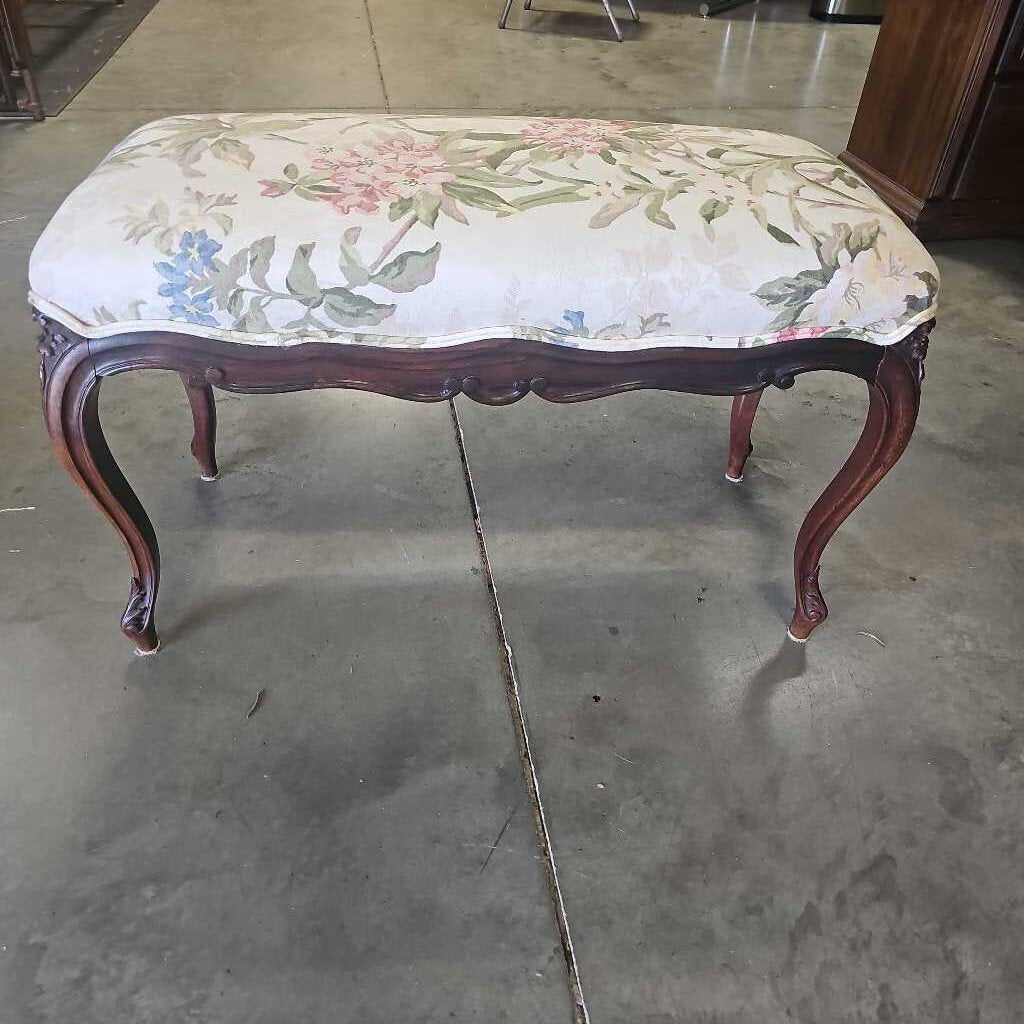 Traditional Bench Seat w/Floral Pattern