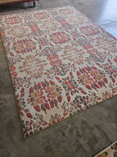 Load image into Gallery viewer, Gustavia Collection Area Rug 8&#39;x11&#39;