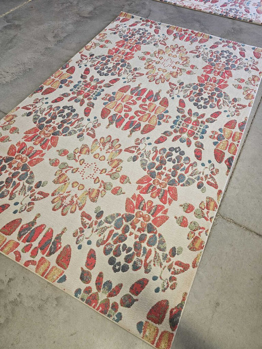 Gustavia Collection Area Rug 5'x8'