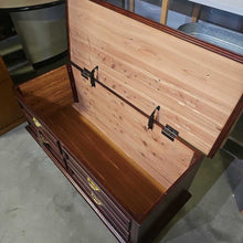 Load image into Gallery viewer, Cedar Chest Seat Pad Top