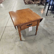 Load image into Gallery viewer, Thomasville Drop Leaf Side Table w/1Drawer