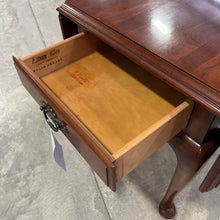 Load image into Gallery viewer, Ethan Allen Drop Leaf End Table 1 Drawer