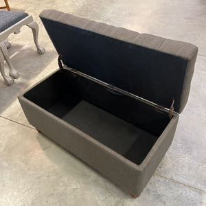 Coaster Grey Tufted Ottoman w/Storage