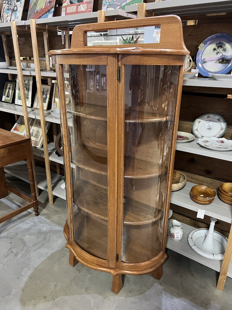 Oak Curio w/4 Shelf & Key