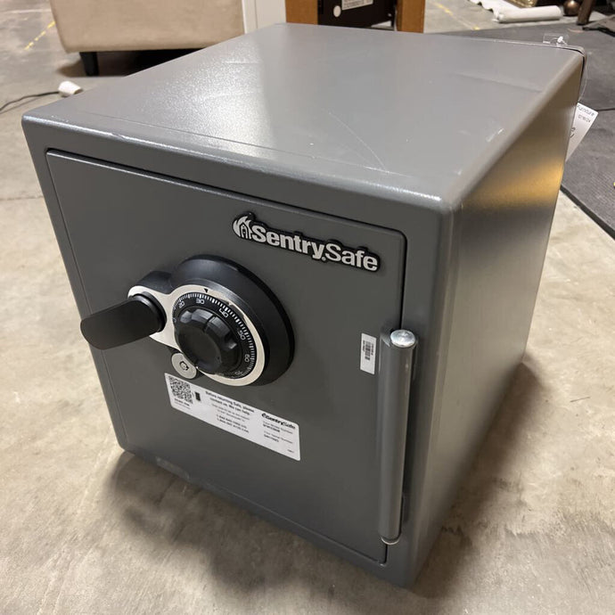 Sentry Safe w/keys