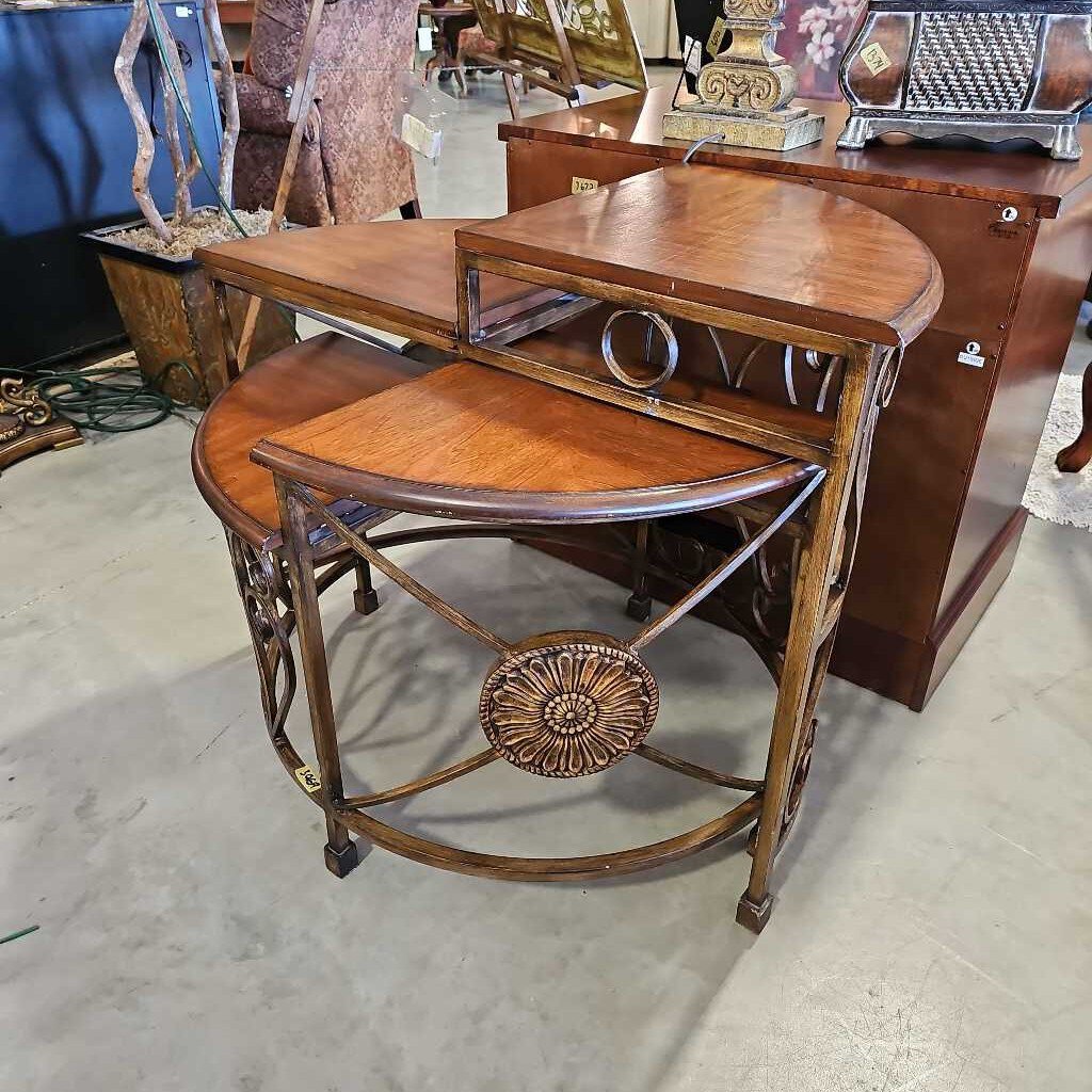 2 Piece Nesting Table