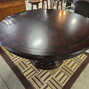 Round Pedestal Dining Table