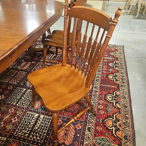 Dining table w/2 leaves & 6 Chairs