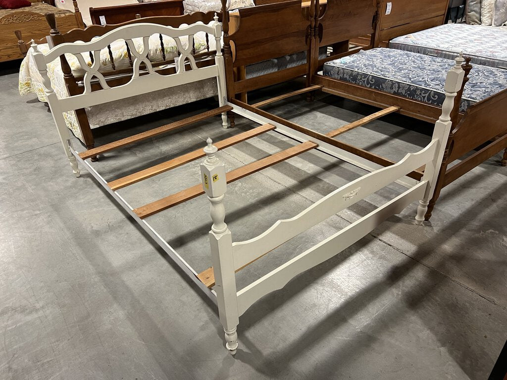 White Full Size Bed w/Footboard