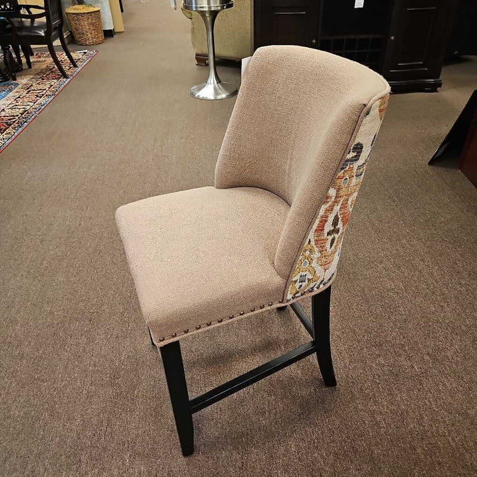 Upholstered Tufted Barstool