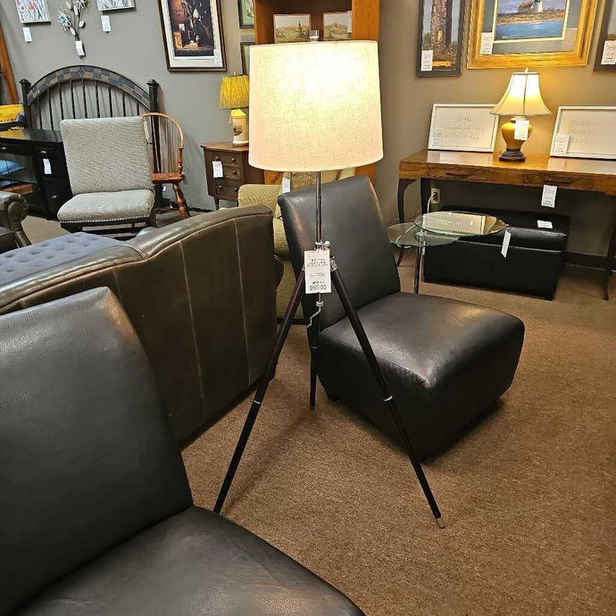 Tripod Black Legged Lamp