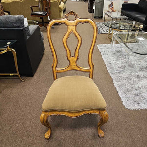 Formal Dining Table w/ 6 Chairs & 2 Leaves
