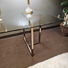 Load image into Gallery viewer, Glass Top Dinning Table
