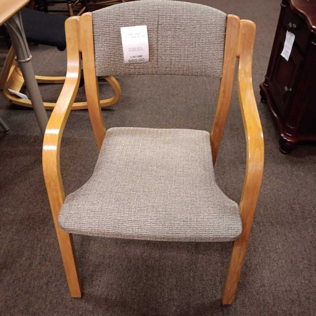 Side Chair w/Wood Arms