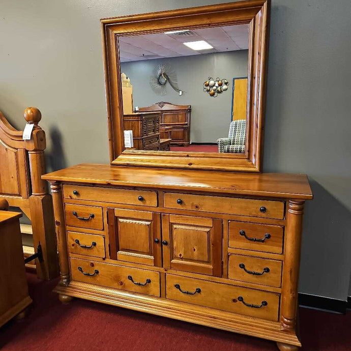Pine Wood 8 Drawer Dresser w/2 Doors and Mirror