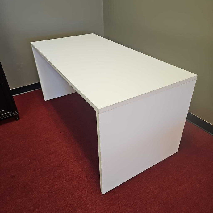 White Desk/Worktable
