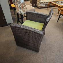 Load image into Gallery viewer, Indoor/Outdoor Swivel Patio Chair