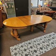 Load image into Gallery viewer, Antique 54&quot; Round Oak Table w/6 Leaves