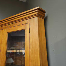 Load image into Gallery viewer, Corner Hutch w/drawers, doors and glass