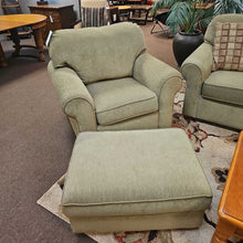 Load image into Gallery viewer, Flex-Steel Green Chair &amp; Ottoman