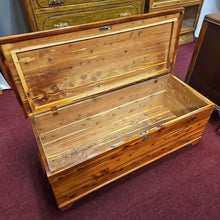 Load image into Gallery viewer, Cedar Chest