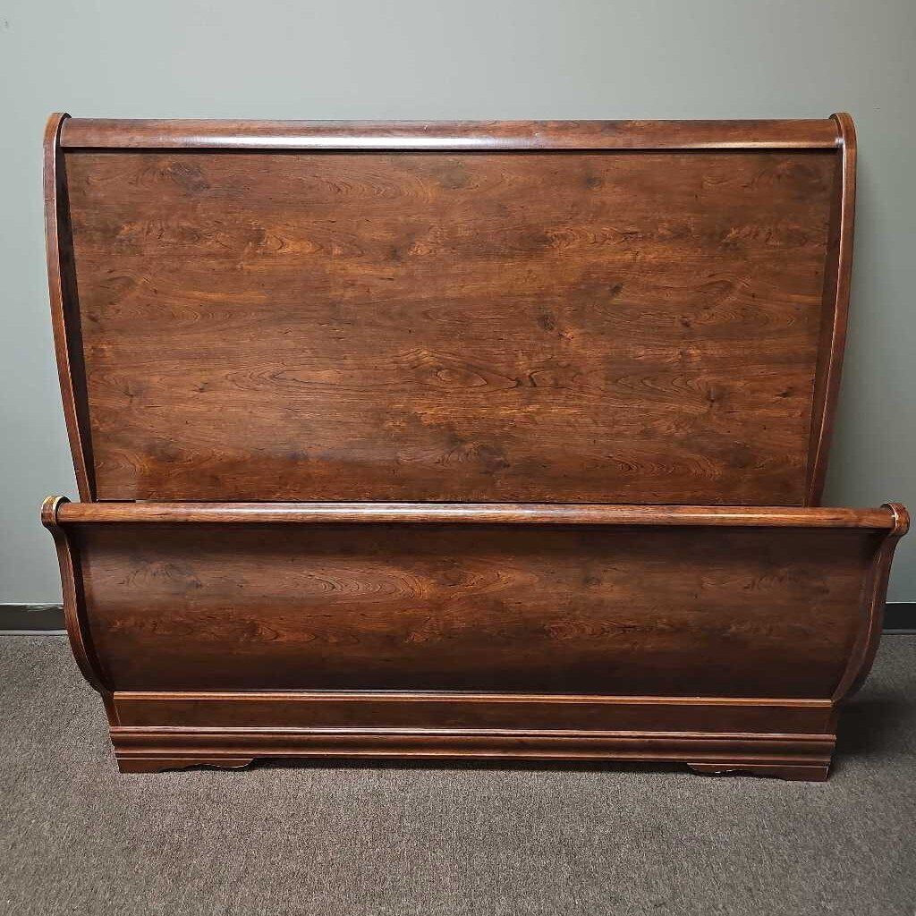 Queen Sleigh Bed