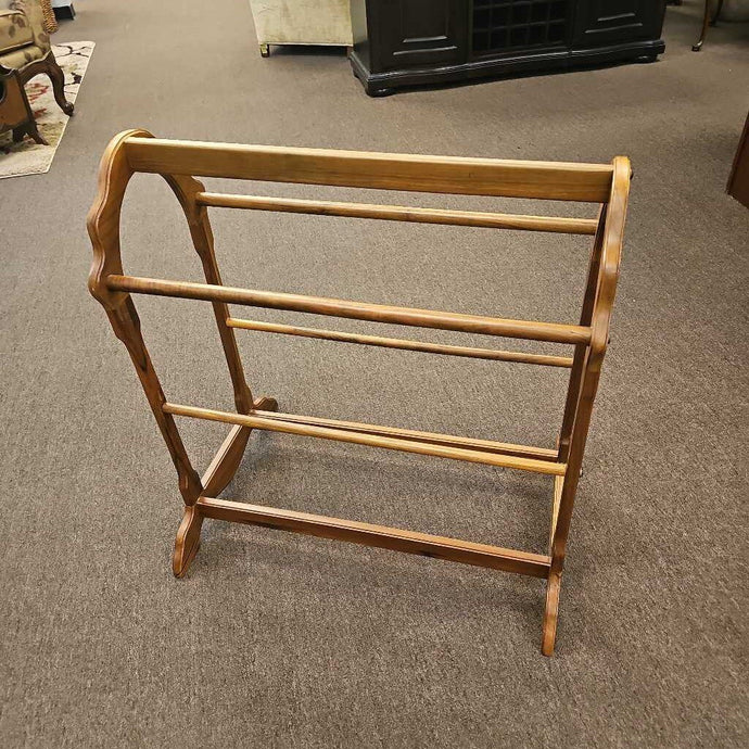 Walnut Quilt Rack
