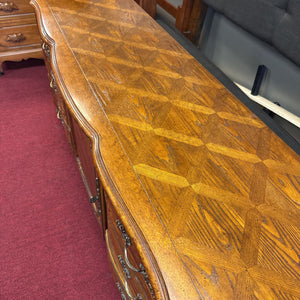 9 Drawer Dresser