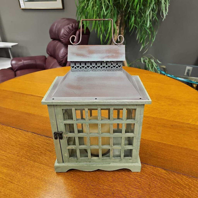 Glass/Wood Lantern w/Candle