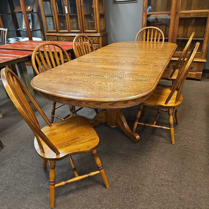Oak Dining Table 2/Leaves w/6 Chairs