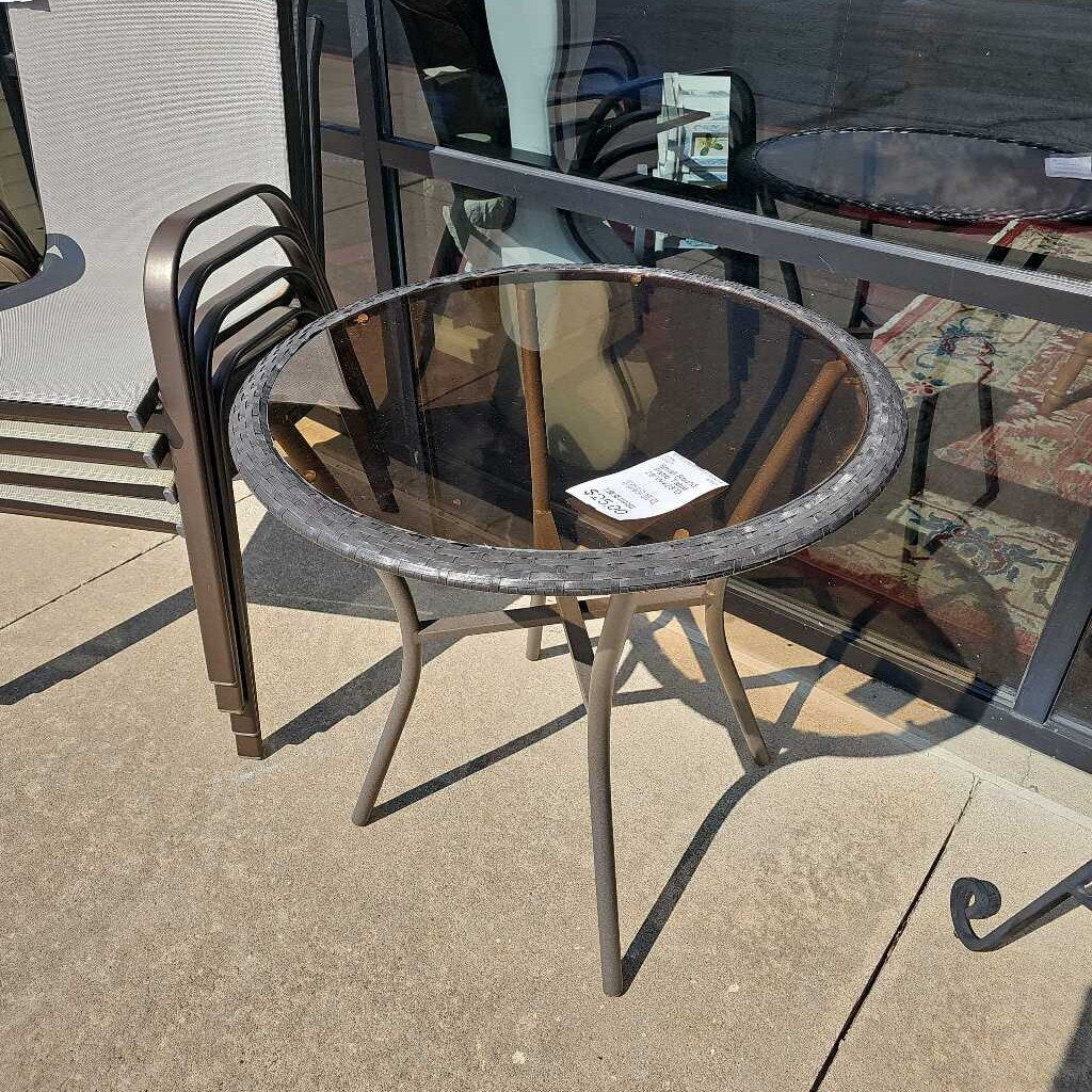 Small Round Patio Table