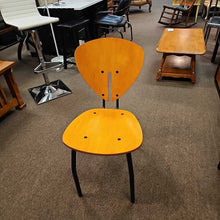 Load image into Gallery viewer, Guitar Pick Chair