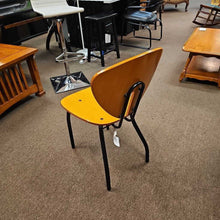 Load image into Gallery viewer, Guitar Pick Chair