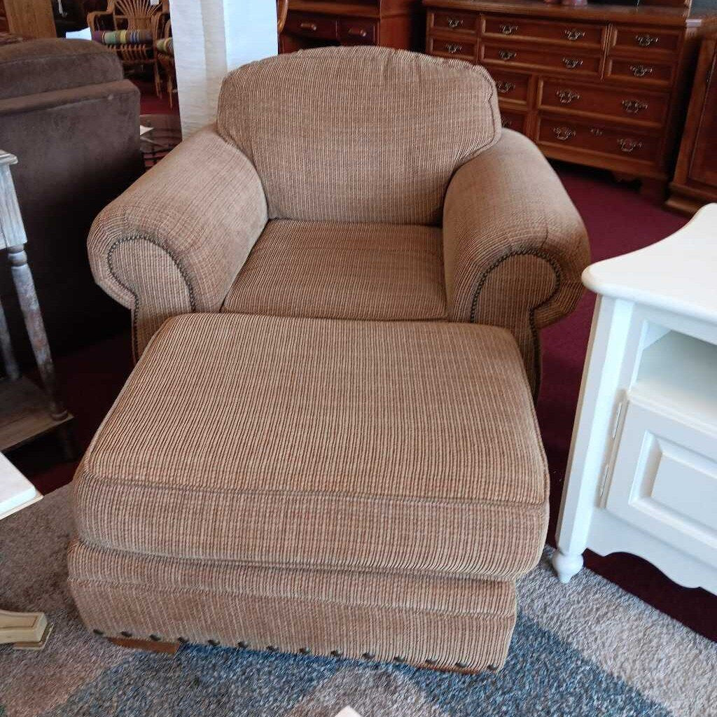 Broyhill Arm Chair w/Ottoman