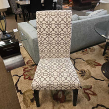 Load image into Gallery viewer, Glass Top Pedestal Table w/4 Brown/White Chairs