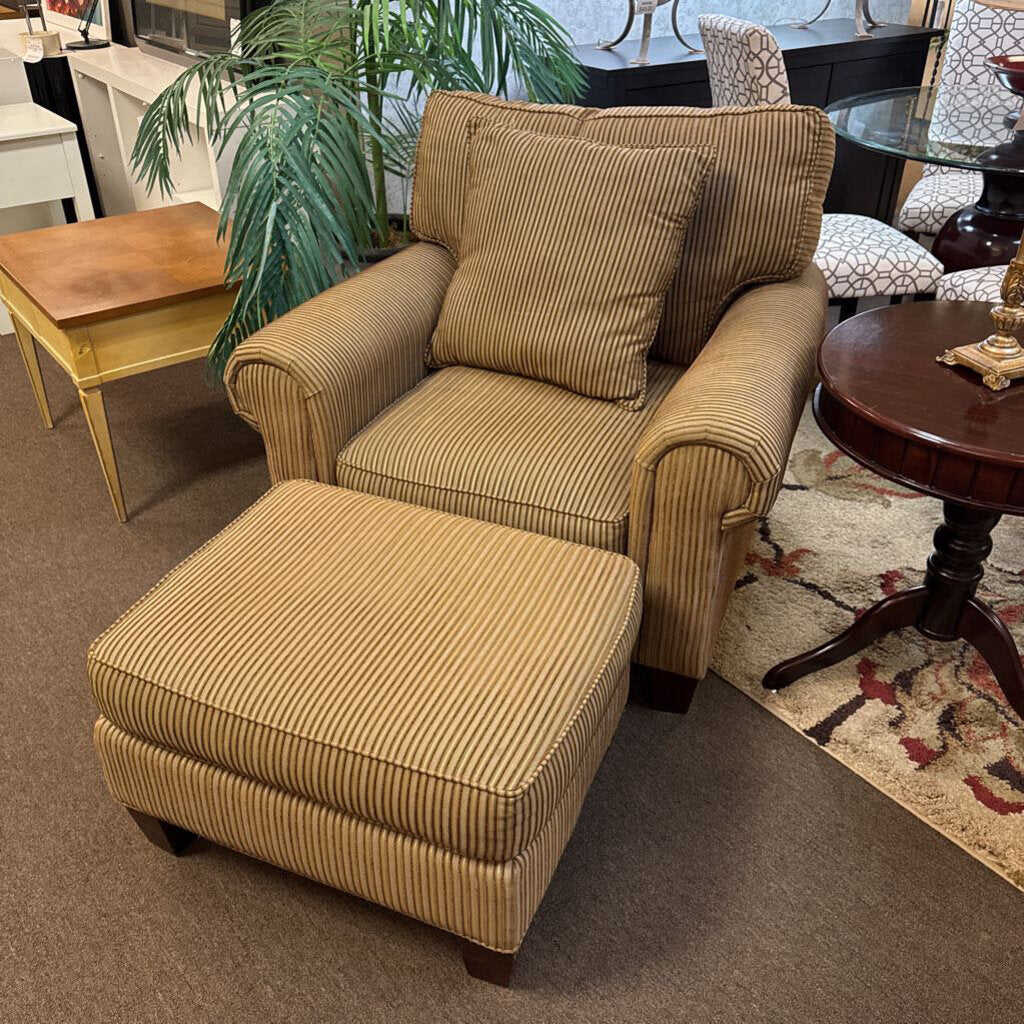 Stripped Cushion Chair w/ Ottoman