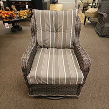 Load image into Gallery viewer, Swivel Wicker Chairs w/Cushions