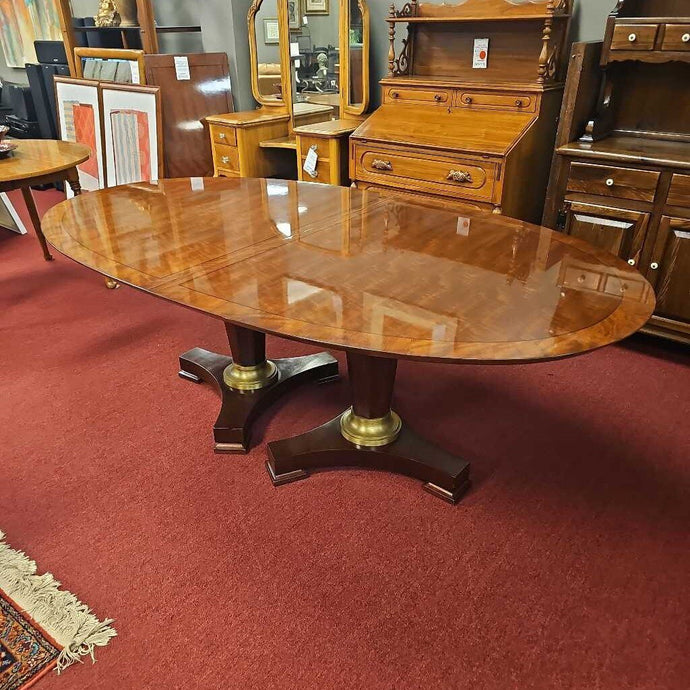 Henredon Oval Dining Table w/1 Leaf